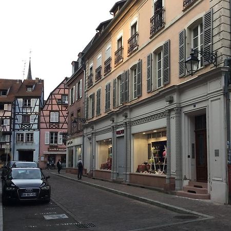 Studio Sur Cour Au Coeur De Colmar Exteriör bild